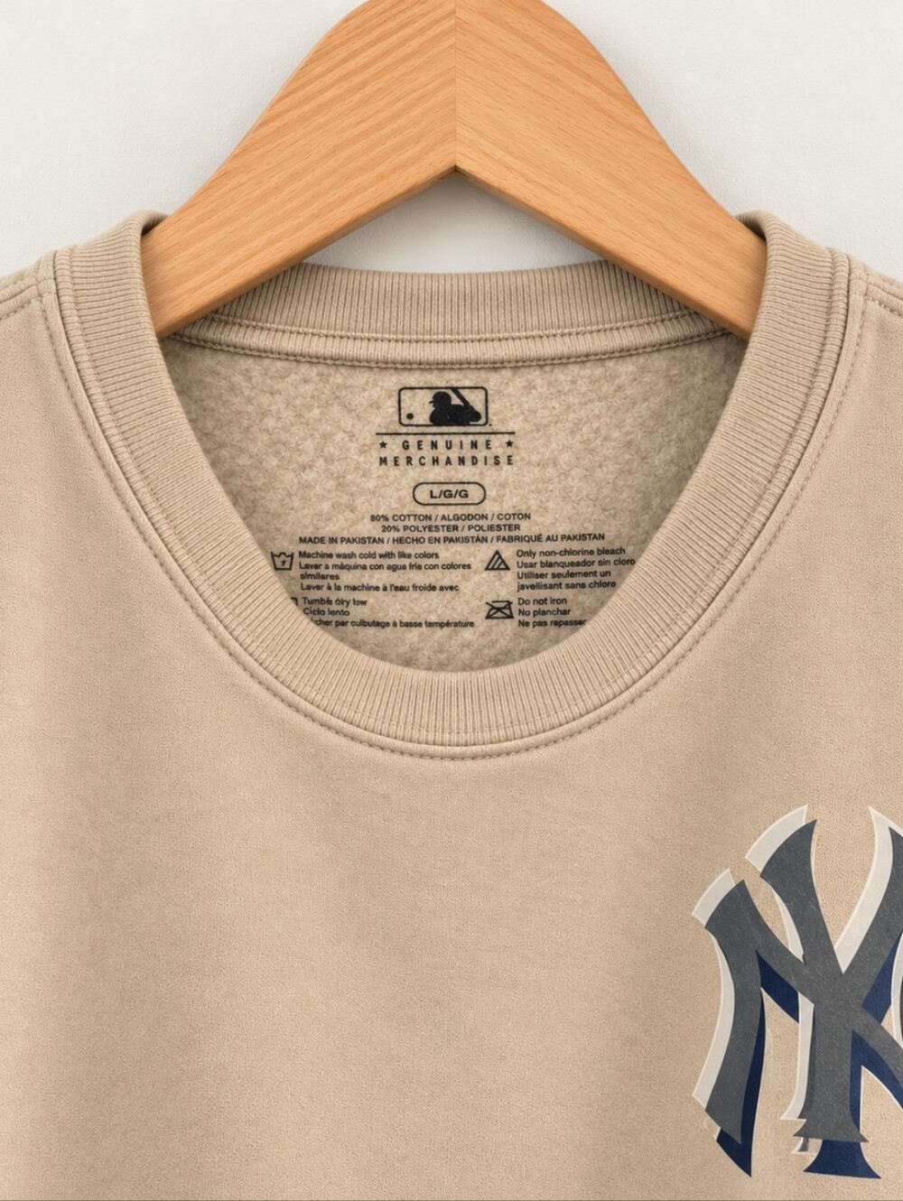 NY Yankees MLB Cream Crewneck Size L